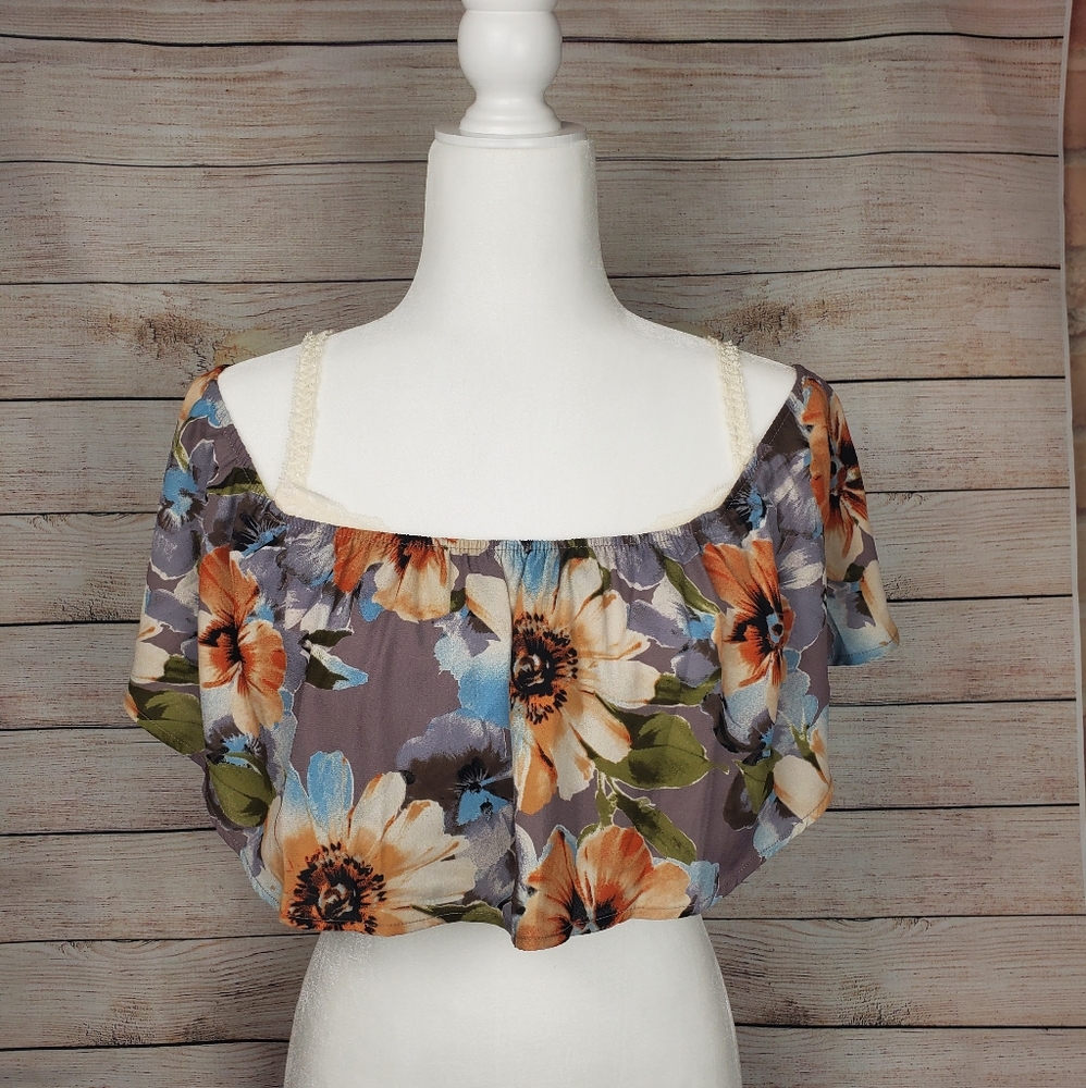Ruffle crop top